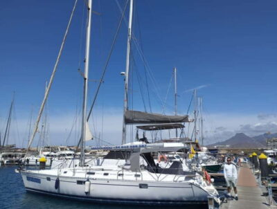 3h Whale Watching Private tour Beneteau Oceanis 440 - Comfort details that make whale watching easier
