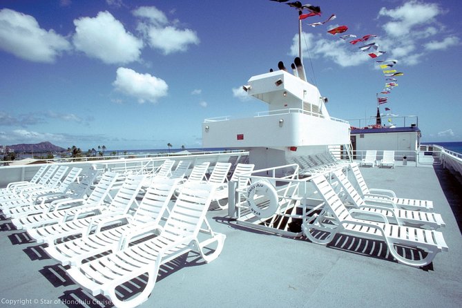 Early Bird Whale Watching Cruise from Waikiki - Comfort, Sea Sickness, and Restrooms: The Unseen Quality of a Cruise