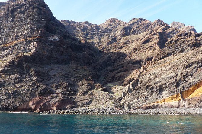 Los Gigantes Whale Watching Charter by Sail Boat - Entering the Los Gigantes waters on a 45-foot Bavaria Cruiser