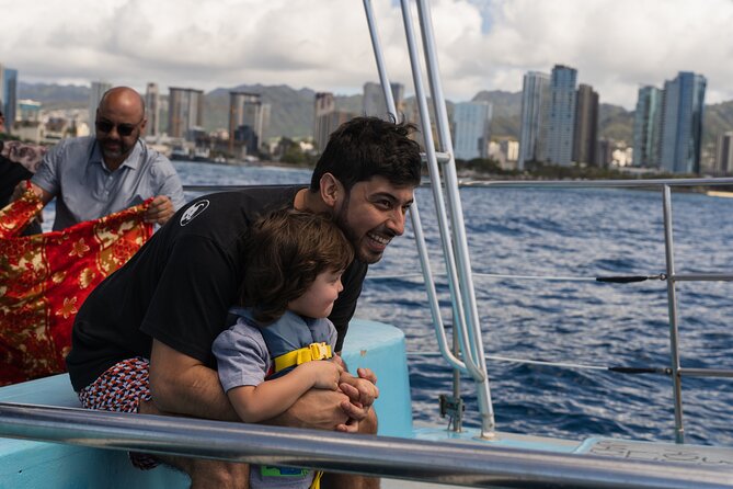 Oahu Whale Watch Tour & Waikiki Sunset Boat Tour - The 2.5-Hour Plan: How the Time Usually Feels