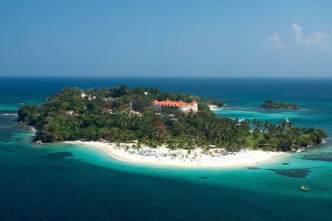 Punta Cana Whale Watching and Bacardi Island Day Trip - El Limón waterfall on horseback: the thrill option with the most physical demand
