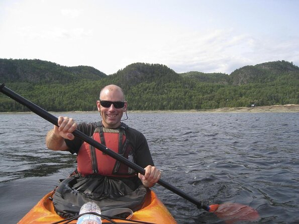 Québec City: Whale Watching Tour with Bus Transportation - AML Grand Fleuve vs Zodiac: choose your level of comfort