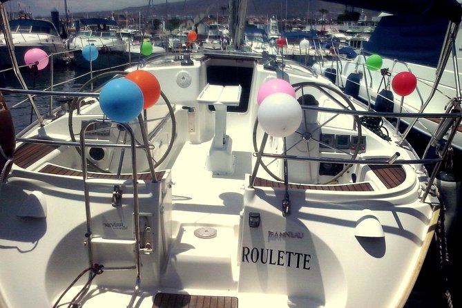 Tenerife 3-Hour Discover Whales and Dolphins - Getting to Puerto Colón and stepping onto the Roulette