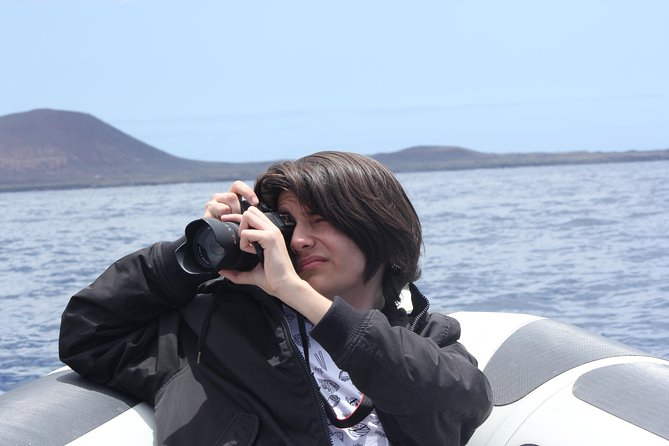 Whale Watching and Marine Science Tour - Boat comfort and your “bring-your-own” planning (because snacks are not included)